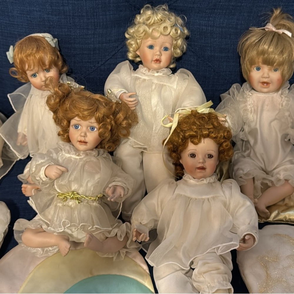 Porcelain set of 6 angel dolls w accessories
